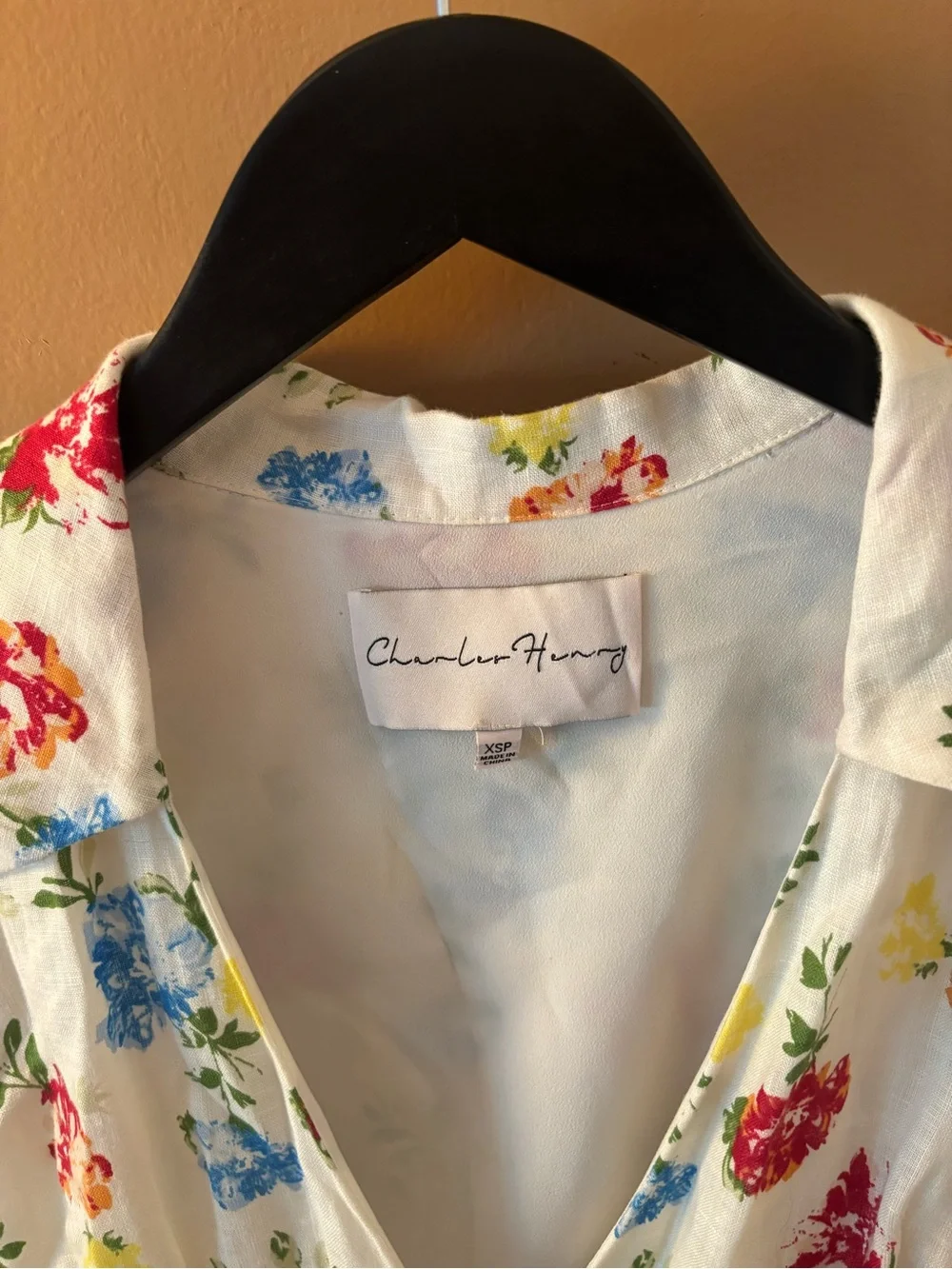 Charles Henry Linen White Floral Blouse with Red, Blue & Yellow Flowers - Picture 2 of 4